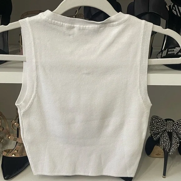 NWT Classic White Knit crop top - Picture 5 of 5